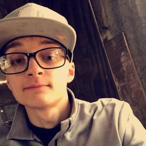 Meet your Posher, Lucas